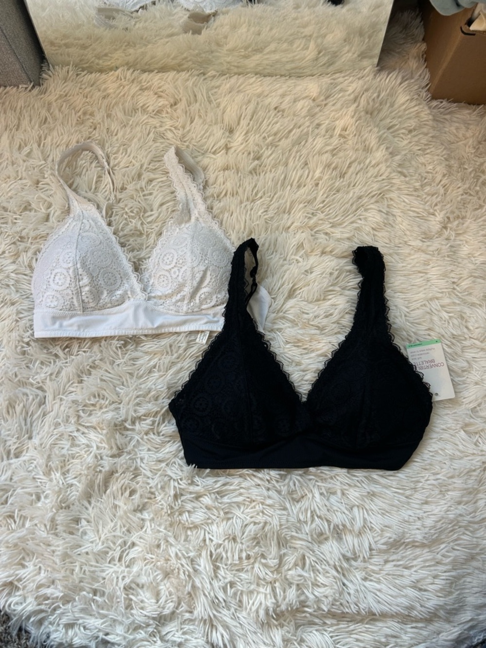 SO Lace Padded Bralette Duo in Black and White